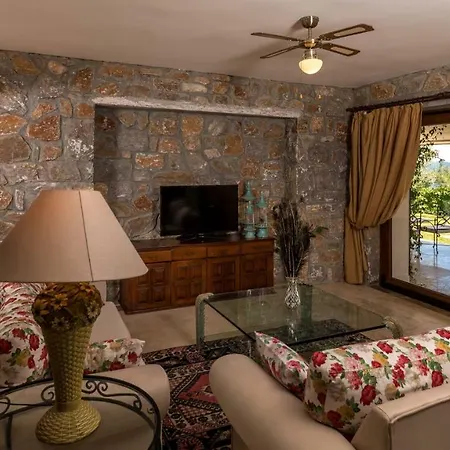 Maral Daily Weekly Villa Marmaris